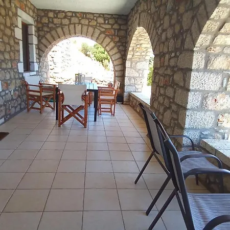 Boliari House דירה *