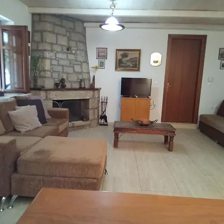 דירה Boliari House